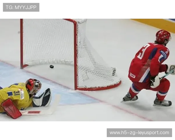 冰球前锋一条龙破门，评论区直接刷屏